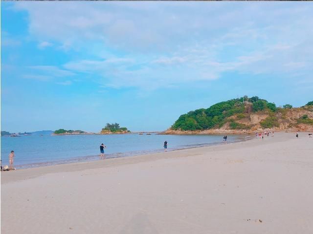比三亚人少，比青岛消费低!这个高铁直达的小众海岛，景美海鲜多