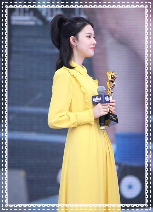 本以为穿黄裙的陈瑶够甜美了，可是看到倪妮，我真的被惊艳到了！