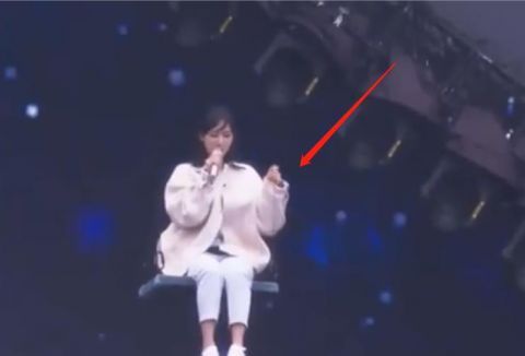 杨紫高空荡秋千演唱