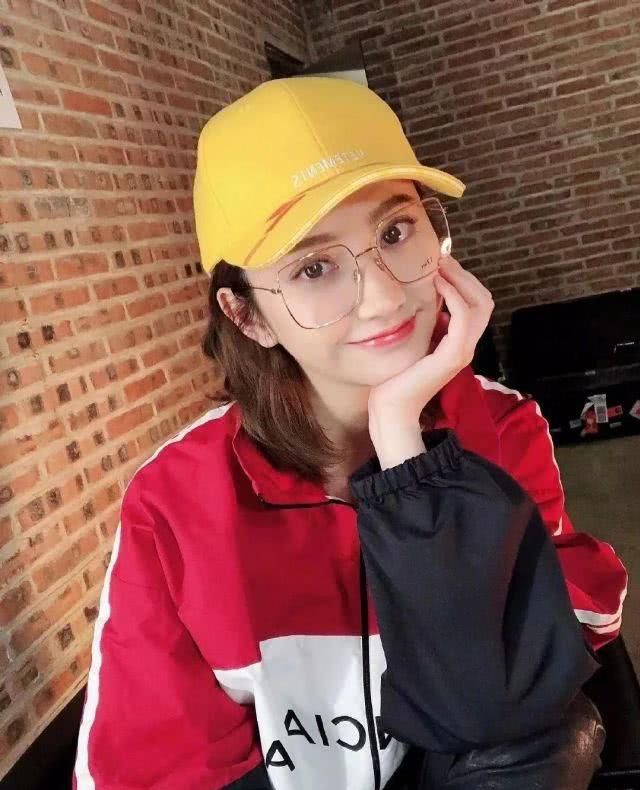  [变小]你也是什么脸型就戴哪些近视眼镜，选好一瞬间变小脸