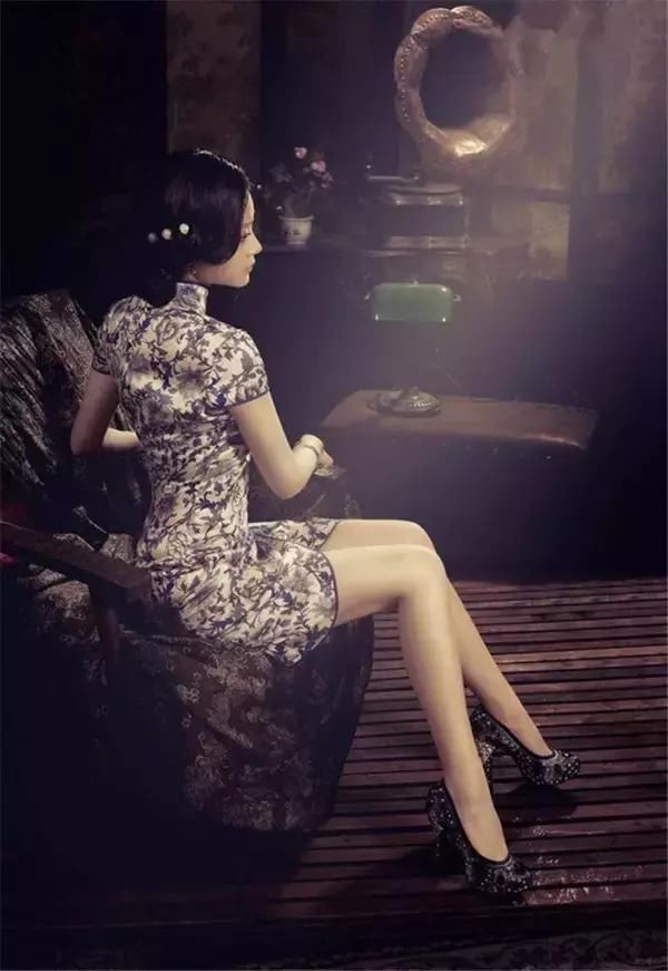 青花旗袍,极致的中国诱惑