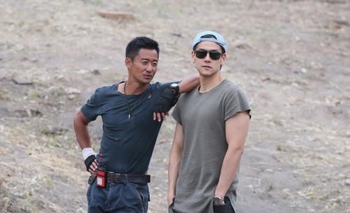 吴京 (左)彭于晏(右)图片来源于网络