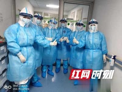 【泸溪县人民】组图丨她摘下口罩后的压痕，让人看哭了