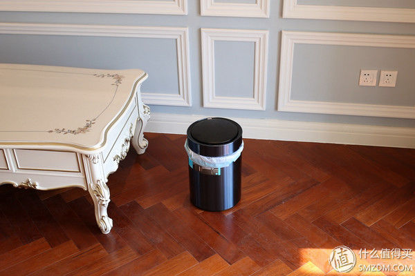 为了玩垃圾桶，孩子每天抢着扔垃圾，优百纳智能感应垃圾桶深入体验