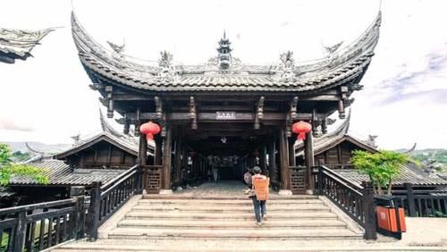 重庆有座千年古镇，有亚洲最长的风雨廊桥，你有去过吗？