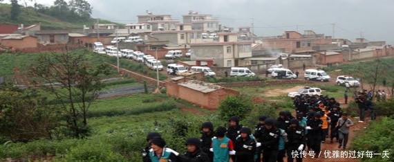 村干部该消停了，你若再有这3种“行为”，就等着政府找你谈话吧