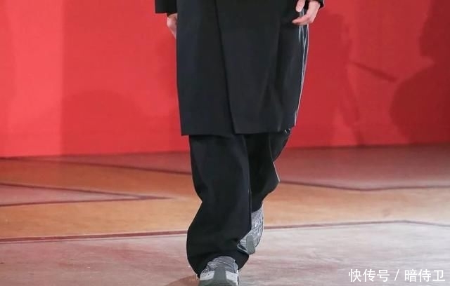  『联名』2020秋冬时装周联名球鞋大放出！看看有没有你的菜？