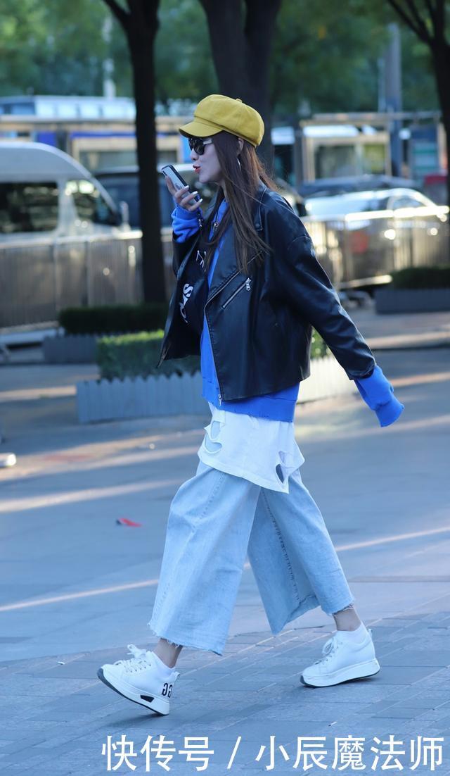 『美女』美女穿搭:清爽的气质简洁迷人,给人小清新的感觉,十足的街头风