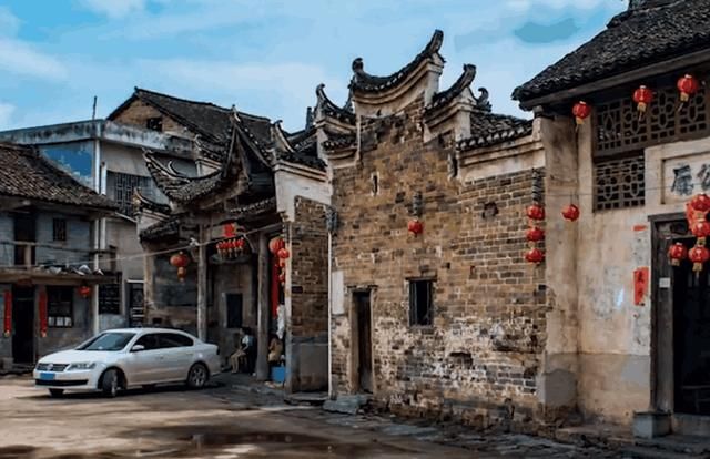 中国藏着一个绝美古村，距今600余年，就在湖南省！