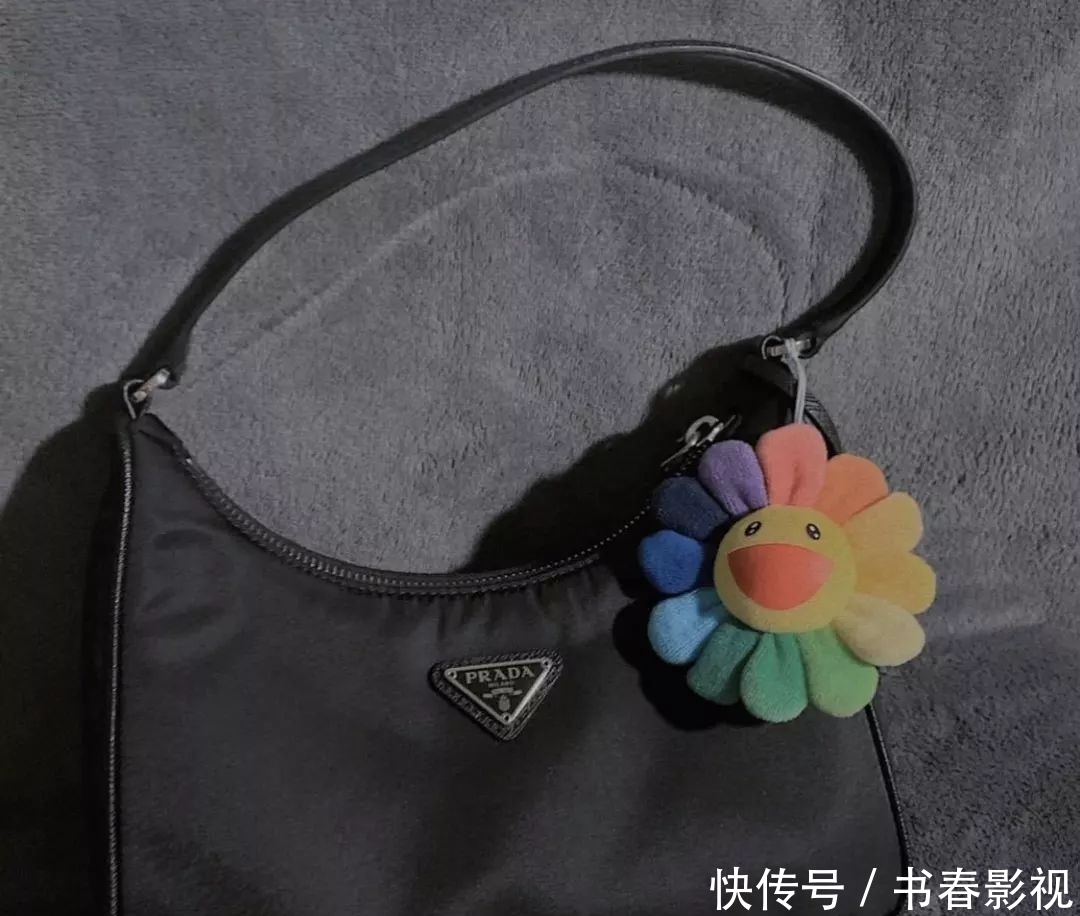 『气质』从去年火到今年的几款包包,到底好看在哪里?