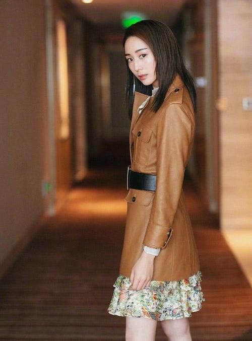  『千万别』中年妇女不想被人叫大妈，这3件“衣服”千万别穿，怎么穿怎么丑