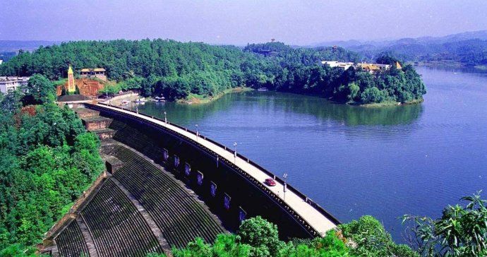 四川这几个景点人少景美，中秋小长假必选的旅游胜地