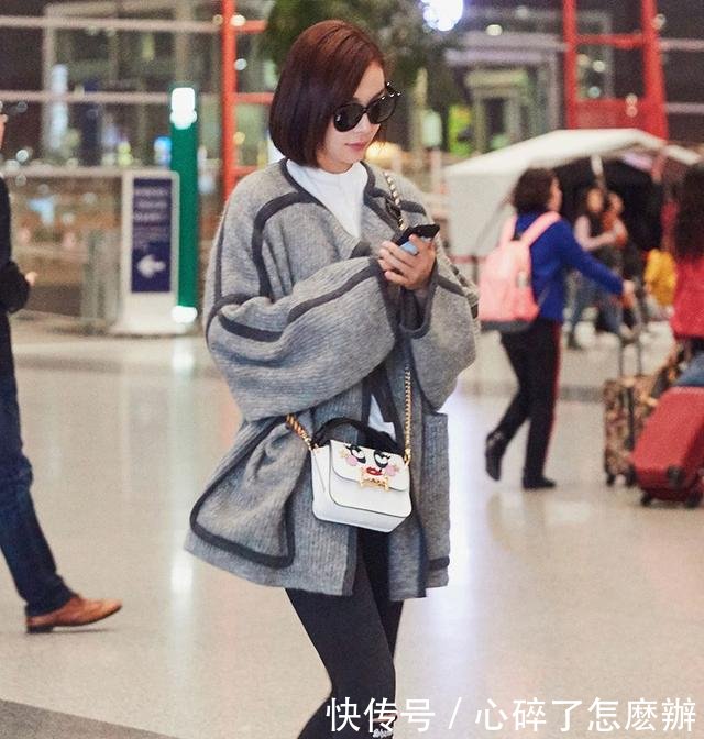 哪些颜色最显白教你几个实用的衣服颜色搭配技巧，百搭又时髦！