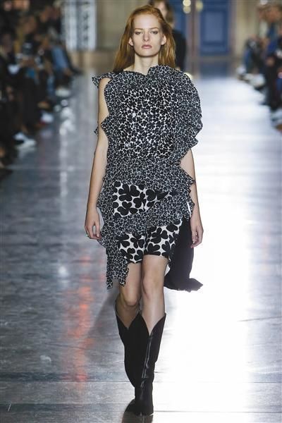 新衣“蜜”令 不负相思意