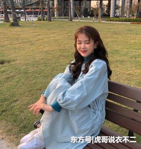 「穿到身上」想要温柔有气质?又显高又显瘦?复古风的小裙子了解一下
