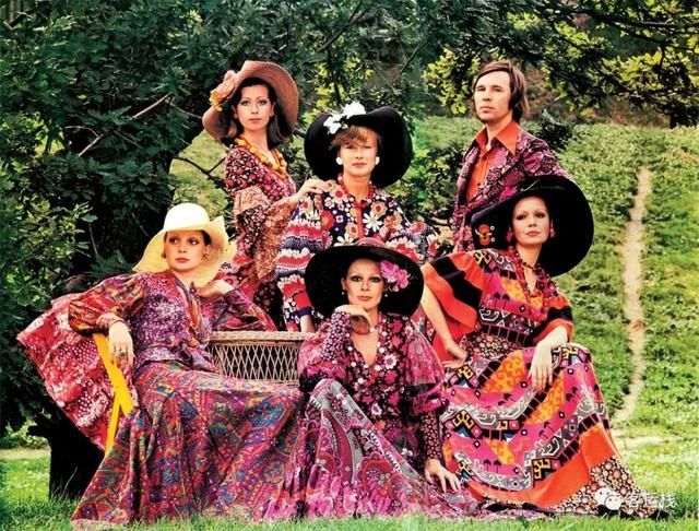 俄罗斯足球队借过，轮到时尚军团上场了|会玩