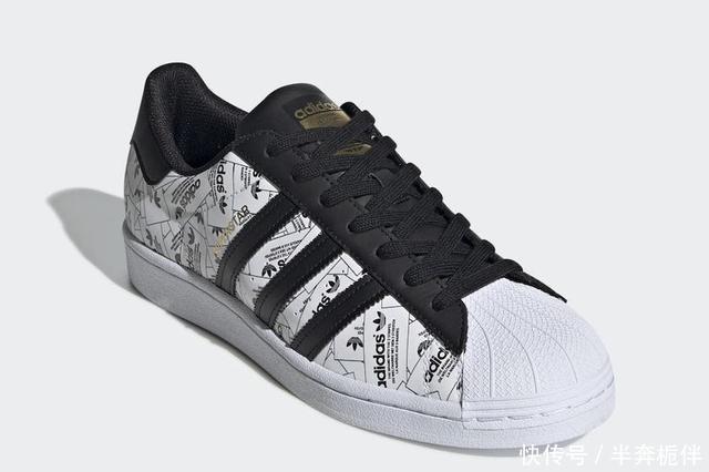 『外观』满印logo+全反光涂层!这双adidasSuperstar外观惊艳!
