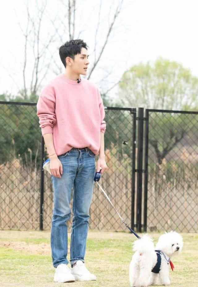  『卖不掉』李佳琦带货再车翻，80%货品卖不掉，都是由于大红包搞的鬼？