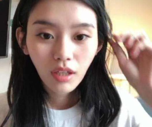 奚梦瑶的戛纳直播, 被一双鞋抢镜! 网友: 我妈也爱穿!