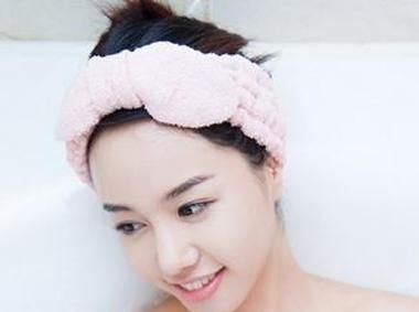  「大牌」维生素E乳真的好用？那是你没学这样的“搭配”，效果堪比大牌