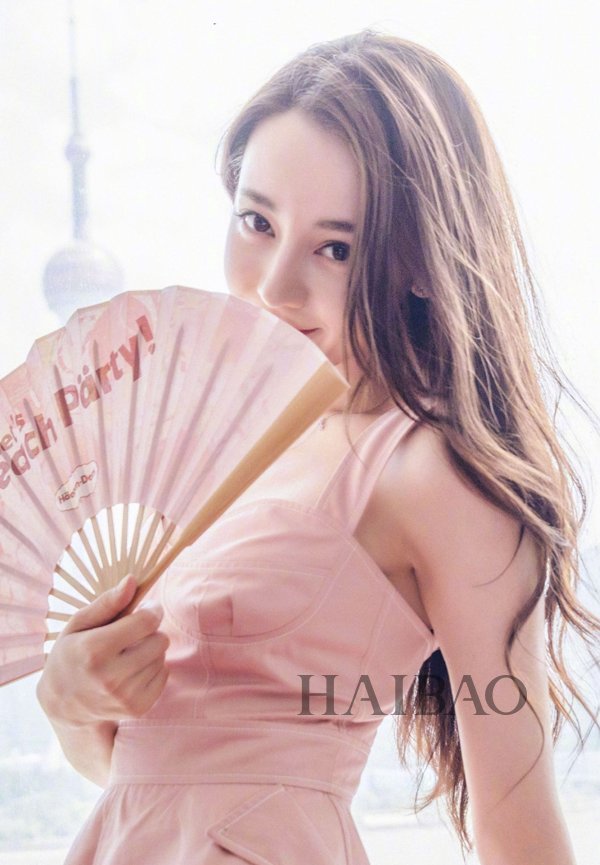 不信50款女星发型没你喜欢的!杨幂小辫超吸睛，＂璎珞＂吴谨言剪