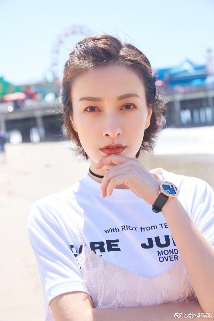 吴昕深夜发长文，疑似回应拿和潘玮柏的事炒作，称录节目意外喝高