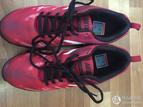 创意不错但没有做好-ANTI 安踏 ANTA 柔软柱跑鞋开箱