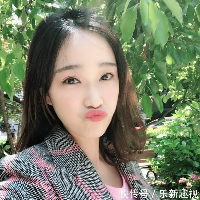 王宝强承认新恋情, 女友竟是多年老粉, 仅一句话就打脸马蓉