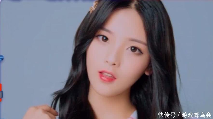 照片■沈腾不知道杨超越,盯着照片脱口而出4个字,关晓彤却露出这表情