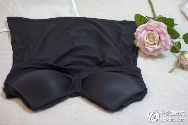 【好物分享】 篇十七:带文胸的百搭小背心，陪你出街凹造型