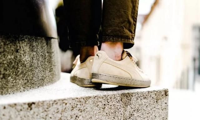 今年最嘻哈的球鞋来了！不仅火了 50 年，还是说唱大佬的最爱！