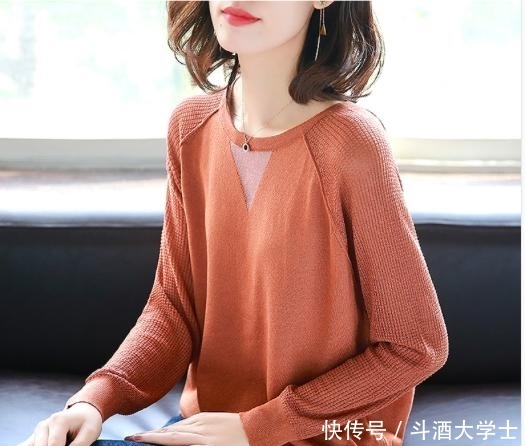 『中年』真正会打扮的中年女人,会避开这样“大妈风”,一看就显老又俗气