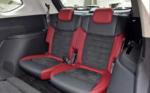  『中型SUV』国产“汉兰达”，全系提供5、6、7座可选，不到10万，还买合资？