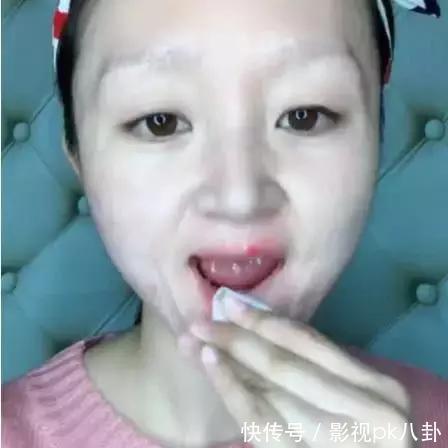 女生卸妆男友全程观看，用了几个粉饼怪不得害怕，且行且珍惜呀！