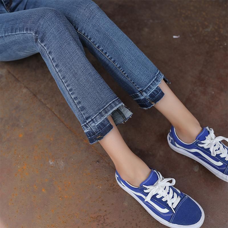 秋天别还傻傻穿连衣裙!新款牛仔裤，搭平底鞋，美得令人惊艳