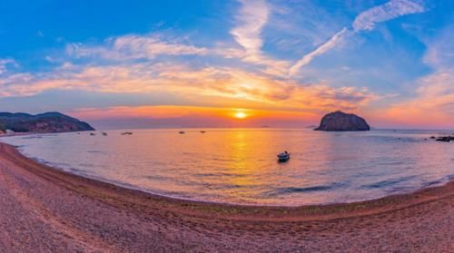  预计@中国首个海上机场，位于中国这座城市，预计投资263亿