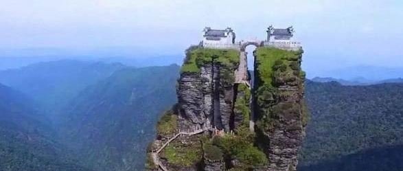中国最“惊险”寺庙，爬过的人都腿软，外国游客：这是上帝造的吧