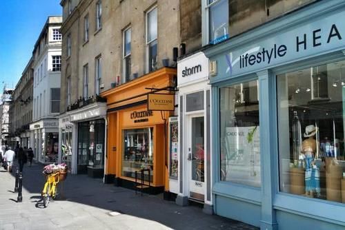  「更换」发达国家，有的基础设施已经落后了，为什么还不更换呢