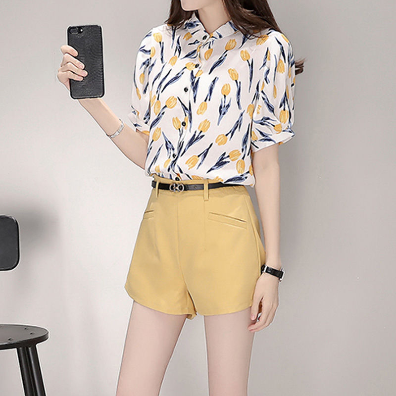 四十岁女人穿衣服要注意，时尚精致的短裤套装，摆脱老气优雅减龄