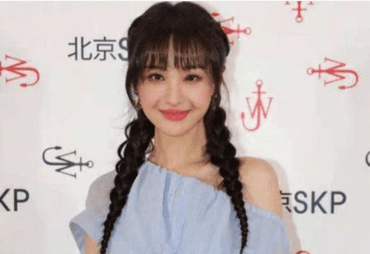 生图:有种“整容”叫郑爽生图, 前后判若两人, 生图直接变成贝微微了!