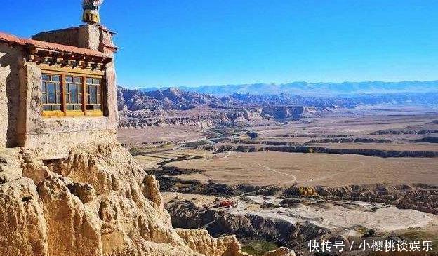  归属于@这个小镇有1.4万平方公里，人口不到3000，是中国最大一