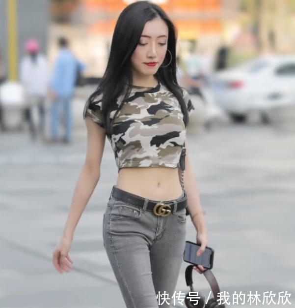 【 打造】超短迷彩上衣, 打造帅酷气质，性感美女,