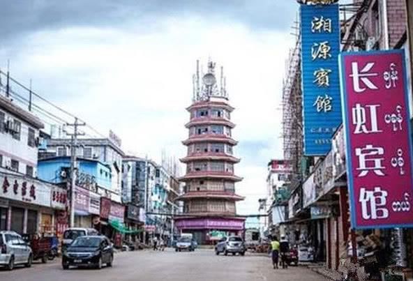 世界上第二个中国：说汉语写汉字，就连课本上都说首都是中国！