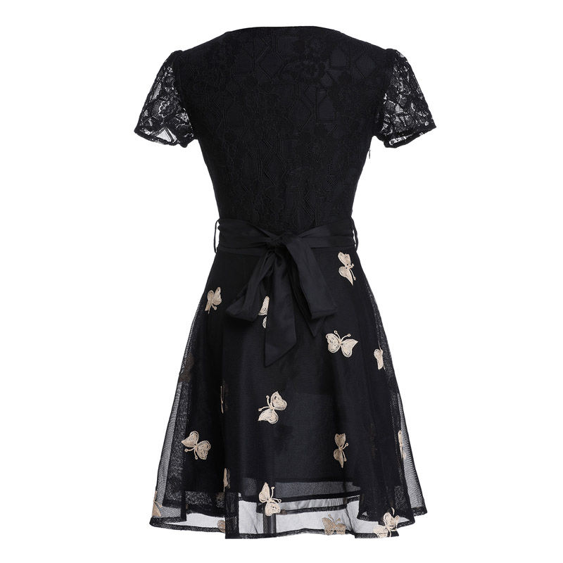 有一种裙叫“网纱裙”，魅力气质无形中增添女人味，美的勾人心魄