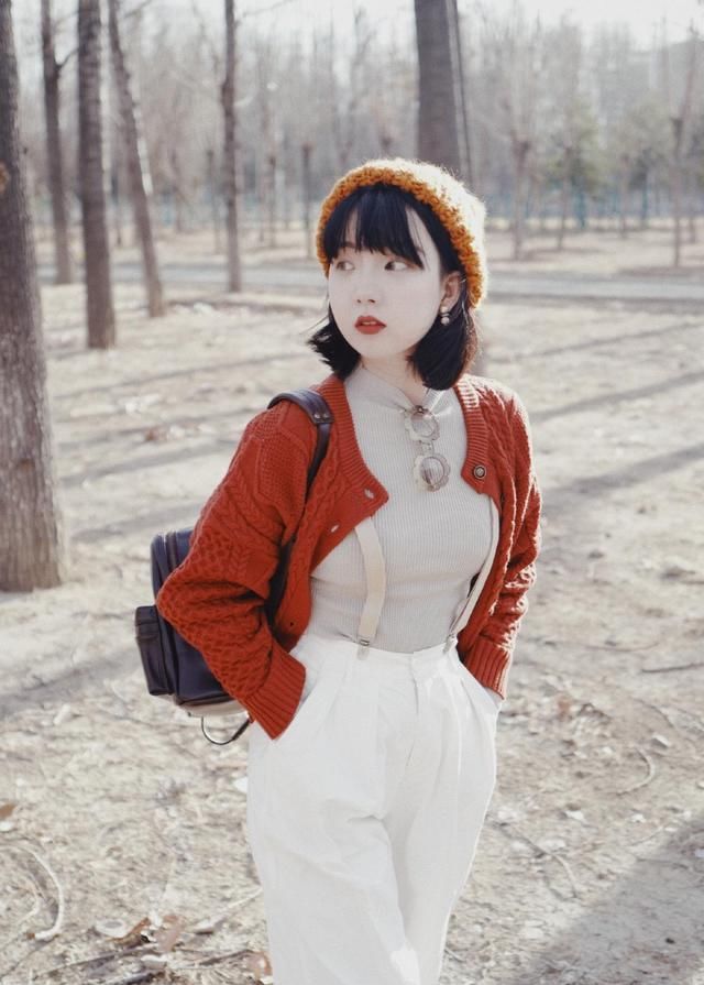 『脸部线条』一样是大圆脸,为何他人能够穿成女王,但你顶多就是说个小仙女呢