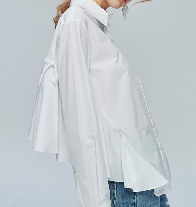  「衬衫」今年春夏好穿的时髦组合 衬衫大裤子百搭不挑人