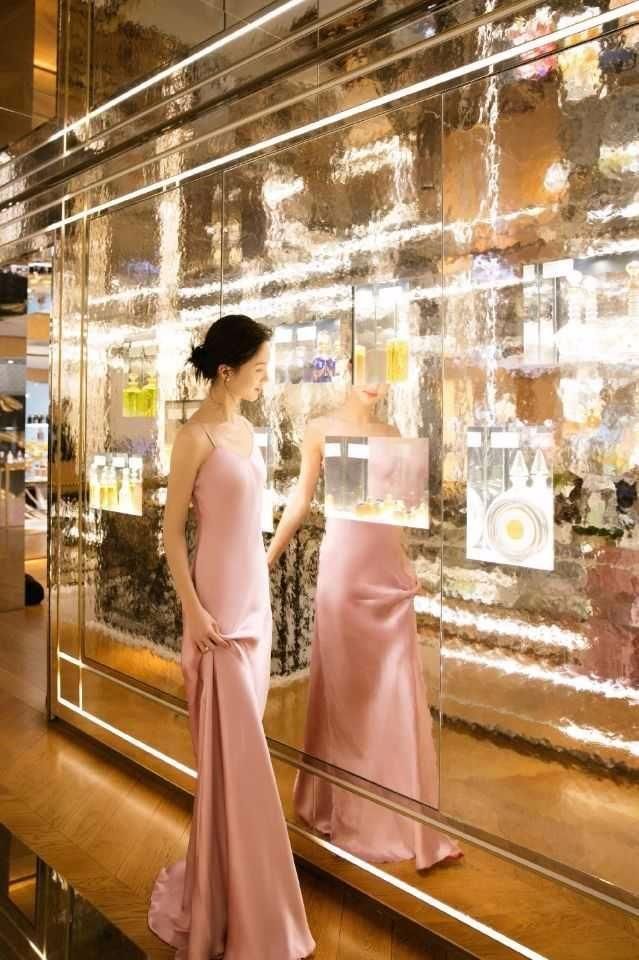 金晨这穿衣风格完全是在暴露身材的短板，网友：还是先长胖点！