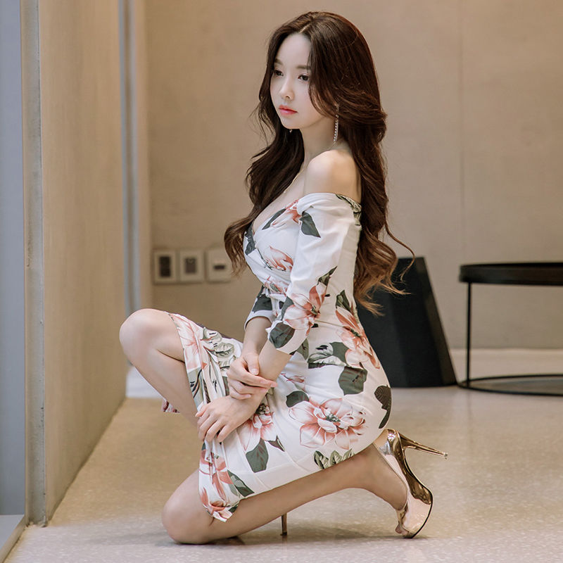 如果你是70后，这种裙子多备两件，高雅精致，让你美得清新脱俗