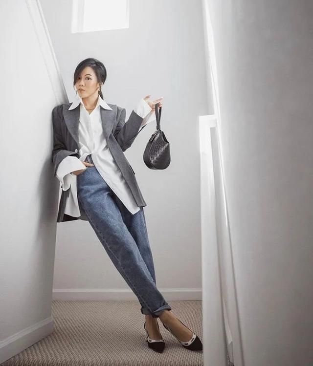  「春天」西装+吊带，春天这样穿太气质了！