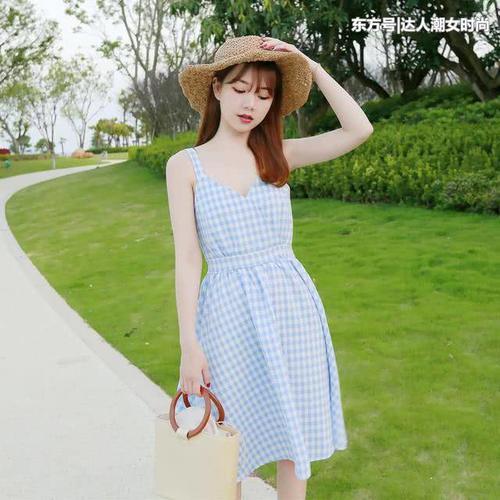想要摆脱土气味？首选这几款连衣裙，这才是25岁女人该有的样子